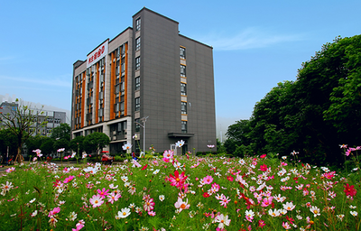 重庆工贸高级技工学校办学地址在哪里